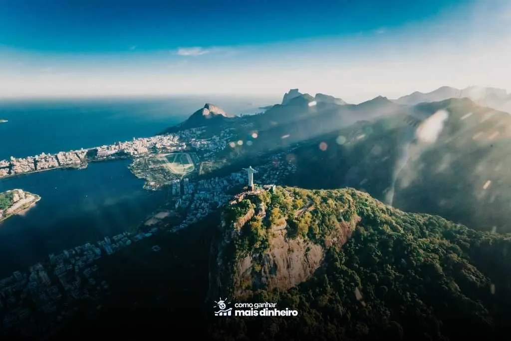 Como Ganhar Dinheiro no Rio de Janeiro: 10 Dicas e Estratégias 2 Descubra estratégias e oportunidades para ganhar dinheiro no Rio de Janeiro. Dicas, tendências e ideias para empreender na cidade maravilhosa.